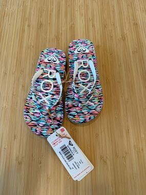 Roxy Girl Flip-Flops Sandals Size Girl 12 NEW RG Pebbles Colorful Beach Spring